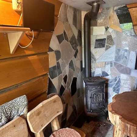 Hotel Romantyczny Nad Jeziorem 3*